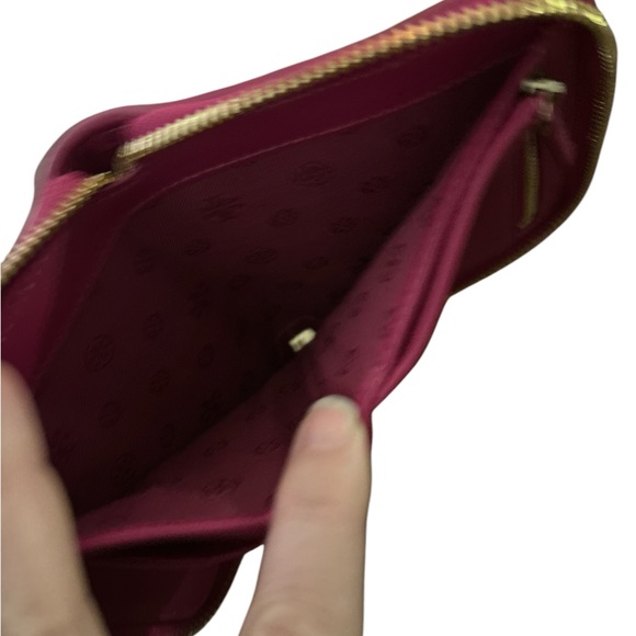 Tory Burch Alexa Compact Leather Zip Wallet in Pink - Picture 5 of 6